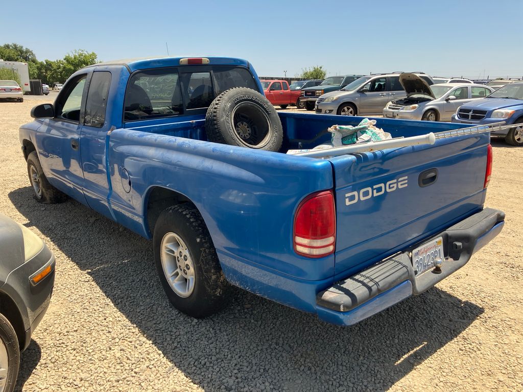 1999 Dodge Dakota 2