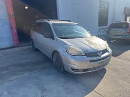 2004 Toyota Sienna