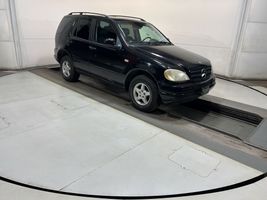 2001 Mercedes-Benz MCLASS