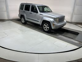 2009 JEEP Liberty