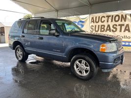 2004 Ford Explorer