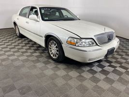 2006 Lincoln Town Car