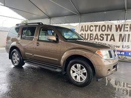 2005 NISSAN Pathfinder