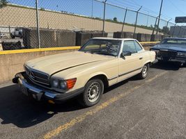 1982 Mercedes-Benz 380 SERIES