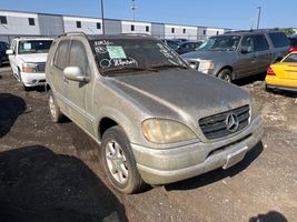 2000 Mercedes-Benz M-Class