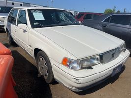 1998 Volvo S90