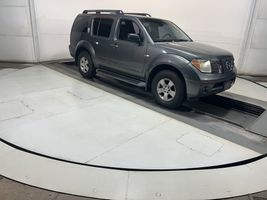 2005 NISSAN Pathfinder
