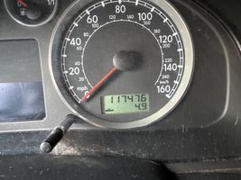 2002 VOLKSWAGEN Passat