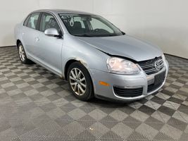 2010 VOLKSWAGEN JETTA