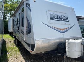 2015 Lance Camper 2185