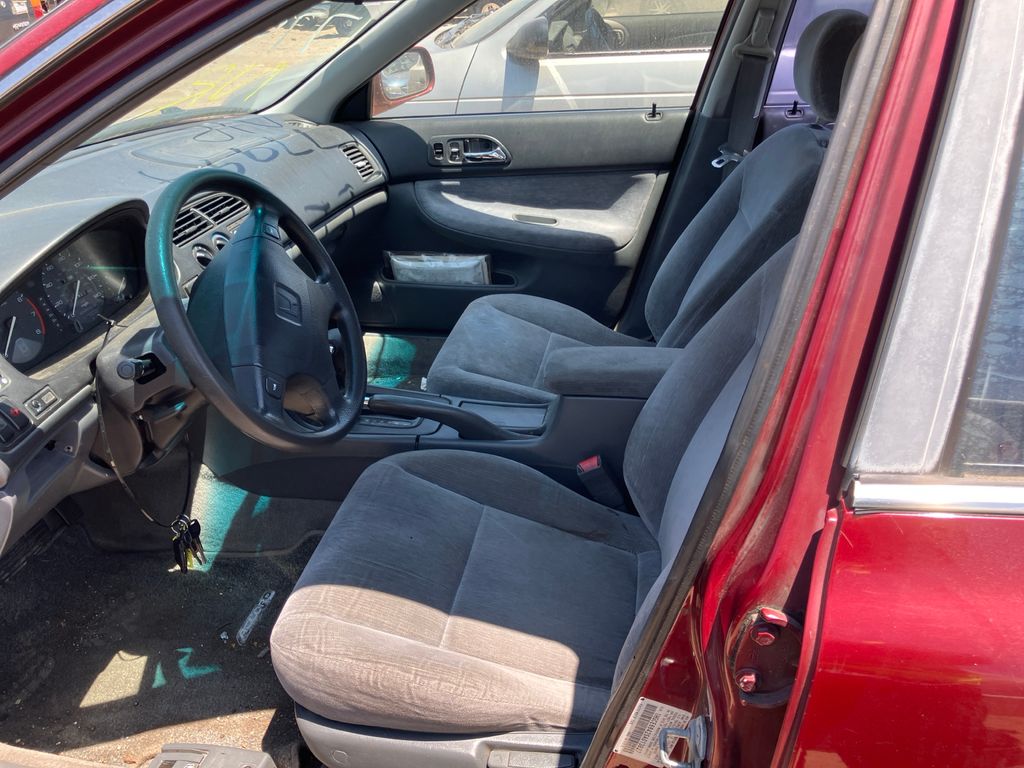 1995 Honda Accord 7