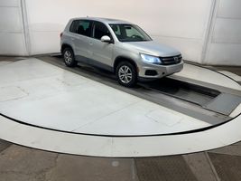 2013 VOLKSWAGEN Tiguan