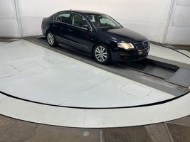 2010 VOLKSWAGEN Passat