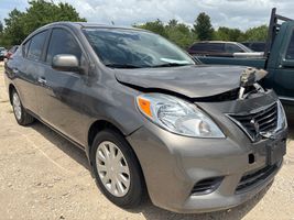 2012 NISSAN Versa