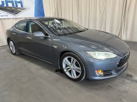 2013 TESLA Model S