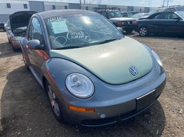 2006 VOLKSWAGEN New Beetle