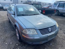 2005 VOLKSWAGEN Passat