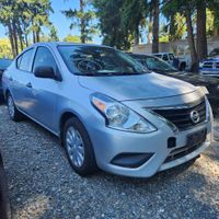2015 NISSAN Versa