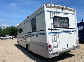 2003 WINNEBAGO Brave