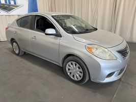 2013 NISSAN Versa