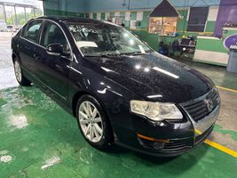 2010 VOLKSWAGEN Passat
