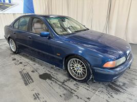 2000 BMW 5 Series