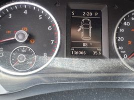 2013 VOLKSWAGEN Tiguan