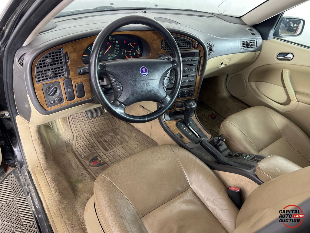2002 Saab 9-5 10