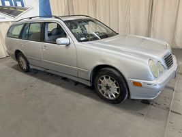 2001 Mercedes-Benz E-Class