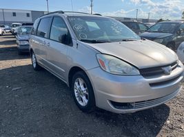 2004 Toyota Sienna