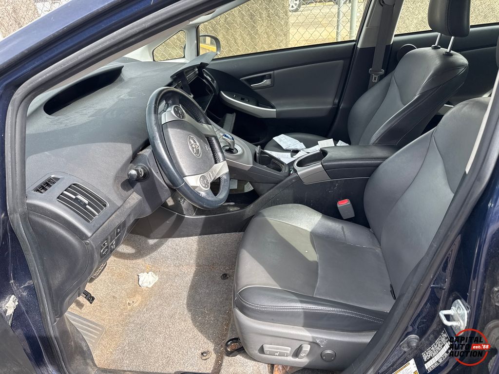 2015 Toyota Prius 7