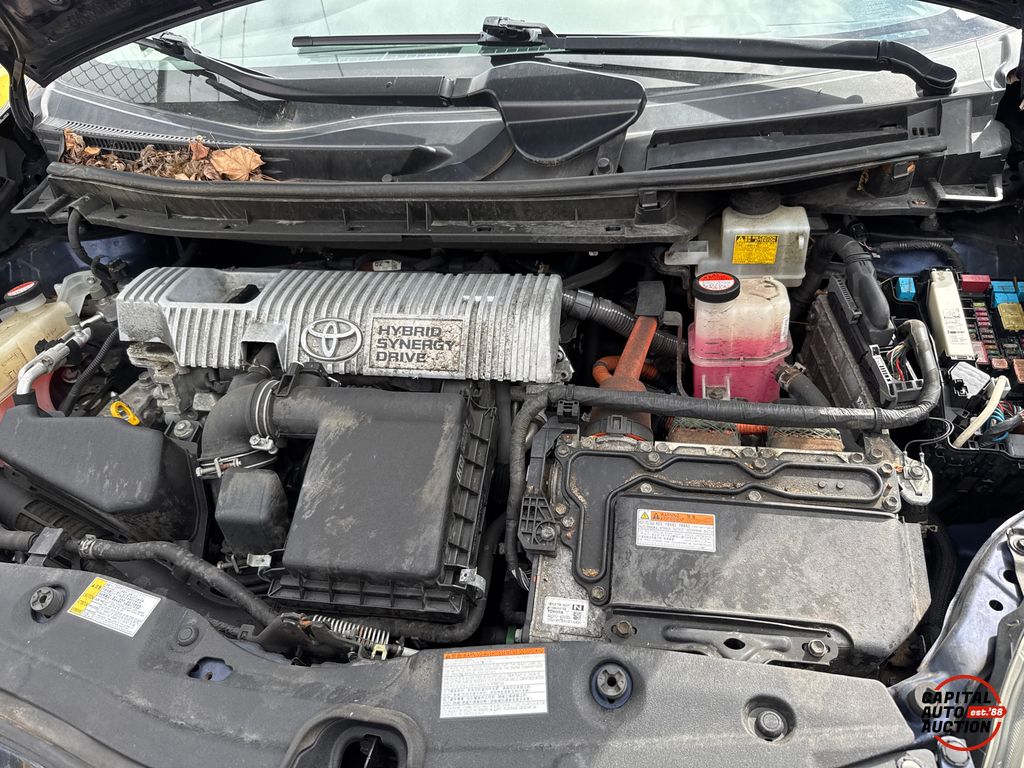 2015 Toyota Prius 9