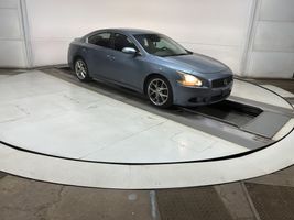 2011 NISSAN MAXIMA