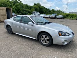 2005 Pontiac GRAND-PRIX