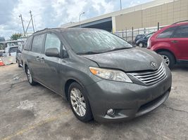 2011 Toyota Sienna