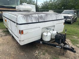 2002 COLEMAN 3689