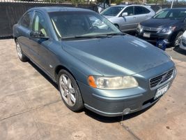 2005 Volvo S60