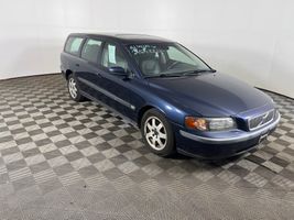 2004 Volvo V70