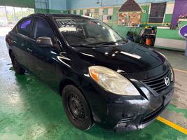 2013 NISSAN Versa