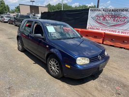 2005 VOLKSWAGEN Golf