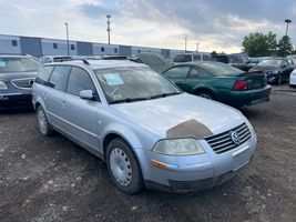 2004 VOLKSWAGEN Passat