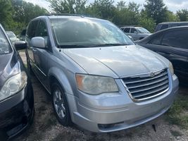 2010 Chrysler Town & Country