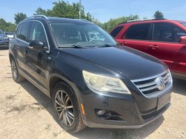 2010 VOLKSWAGEN Tiguan