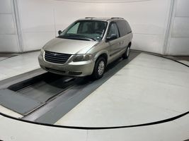2006 Chrysler Town & Country