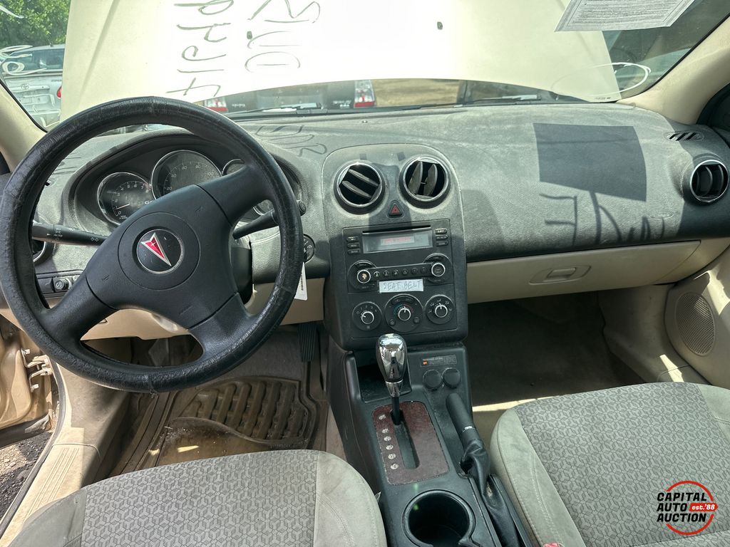 2007 Pontiac G6 10