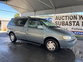 1998 Toyota Sienna