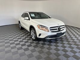 2017 MERCEDES-BENZ GLA GLA250