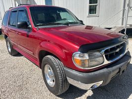 2000 Ford Explorer