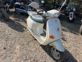 2001 VESPA ET2