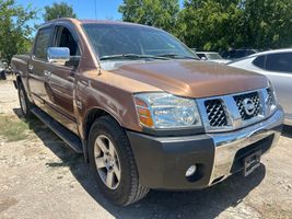 2004 NISSAN Titan